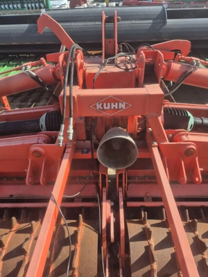 Grapa rotativa KUHN HR 6004-FREZA