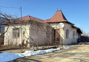 Casă cu Teren Generos Lângă Titu, Braniștea - 1.200 mp, Curte Amenajată  - imagine 2