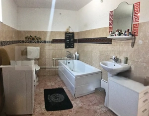 Casă cu Teren Generos Lângă Titu, Braniștea - 1.200 mp, Curte Amenajată  - imagine 14