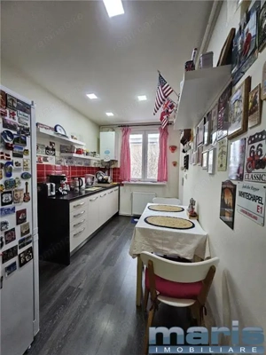 Semicentral etaj 3 apartament 2 camere stare foarte buna. - imagine 9