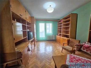 Vanzare apartament 2 camere Str. Viseului zona 7 Noiembrie etaj 2