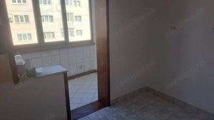 Apartament 3 camere, 70 mp, zona Garii - imagine 5