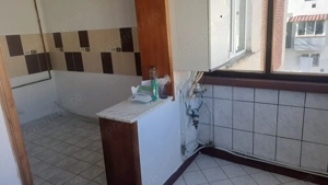 Apartament 3 camere, 70 mp, zona Garii - imagine 4