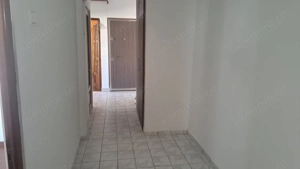 Apartament 3 camere, 70 mp, zona Garii - imagine 2