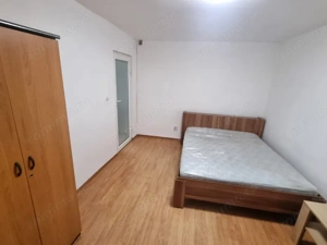 Inchiriez ap.decomandat 1 camera in Zona Lipovei, parter, suprafata utila de 30 mp.