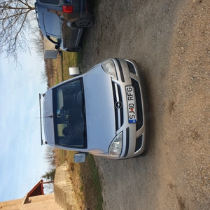 Vând Opel Combo 1,7cdti. 