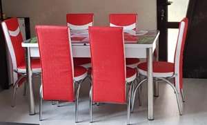 Vând masa plus șase scaune!