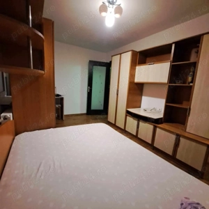 Apartament o cameră de închiriat 
