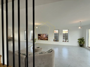 Vila cu 6 camere eficienta energetic 265 mp utili | Sacalaz | E-V - imagine 8