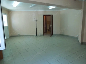 Proprietar inchiriez spatiu comercial zona diham 