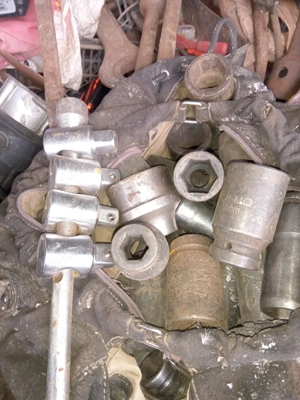 vand scule menghine plite butelii burghie mari mici imbusuri tarozi etc - imagine 5