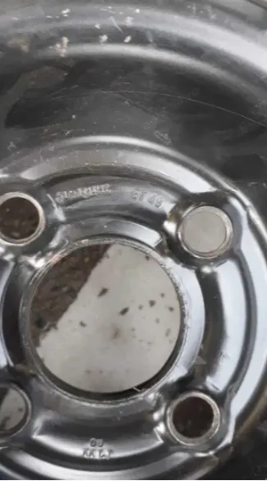 Vand 4 jante tabla pe 14 inch cu 4 prezoane - Daewoo Cielo sau Opel  - imagine 2