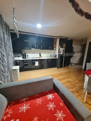 Apartament cu 3 camere, 64 mp utili, parcare inclusa in pret, zona Terra - imagine 4