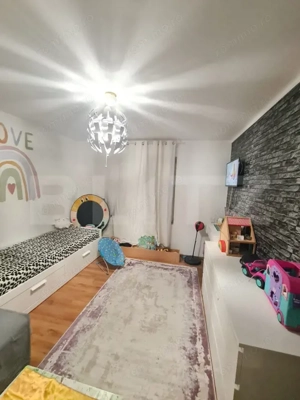 Apartament cu 3 camere, 64 mp utili, parcare inclusa in pret, zona Terra - imagine 9