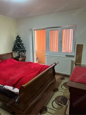 Apartament 3 camere. Etaj intermediar.Garaj. Boxa. Bloc Izolat. Zona Soarelui- Girocului. - imagine 4
