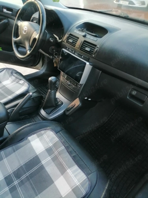 Vând Toyota Avensis 2005 2.0 diesel 
