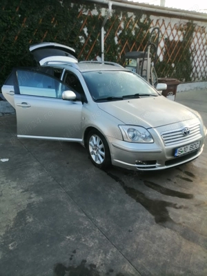 Vând Toyota Avensis 2005 2.0 diesel  - imagine 2