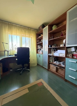 OPORTUNITATE: 3 camere, 2 băi, 2 balcoane, decomandat, etaj 2 - imagine 3