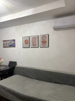 Vând apartament cu 2 camere în zona piața mica - imagine 3