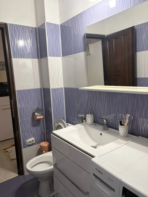 Vând apartament cu 2 camere în zona piața mica - imagine 7