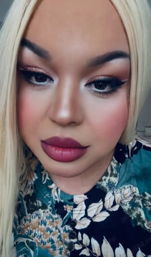 Adella Transexuala pentru prima dată în România 