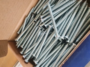 Suruburi fixare cadre, tamplarie ,tocuri, uși, geamuri, ferestre