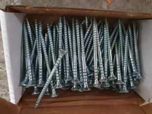 Suruburi distanțiere, suruburi de reglaj