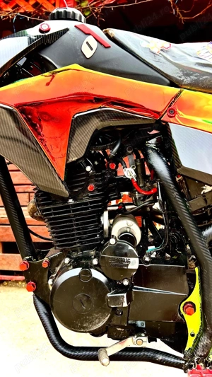    Motocicletă Dirt Bike 150cc de vânzare   Aspect agresiv și performanță puternică    - imagine 3