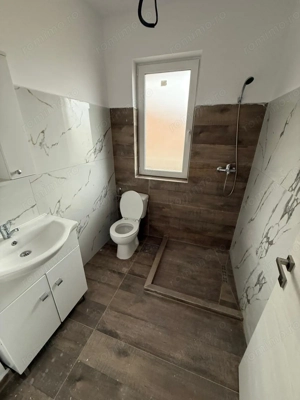 Bloc nou. Gradina proprie. Terasa mare. Bucatarie inchisa. Debara. - imagine 14