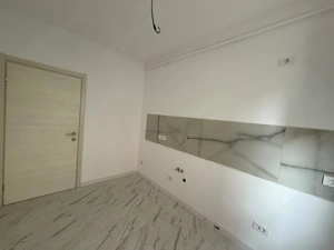 Bloc nou. Gradina proprie. Terasa mare. Bucatarie inchisa. Debara. - imagine 6