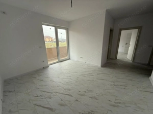 Bloc nou. Gradina proprie. Terasa mare. Bucatarie inchisa. Debara.