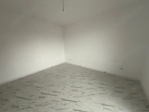 Bloc nou. Gradina proprie. Terasa mare. Bucatarie inchisa. Debara. - imagine 3