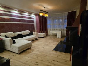 3 camere-107 mp, situat intr-o vila, loc de parcare, centrala gaz