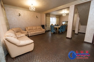 ID 6746 EXCLUSIVITATE - Vilă P+1+pod - Strada Miron Costin - imagine 4