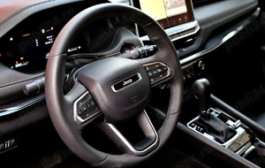 Jeep Compass 4x4 15.700 km benzina automat - imagine 4