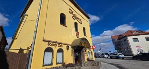 Se vinde clădirea Aristocrat, în centrul orașului Sighisoara