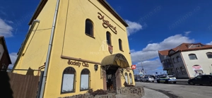 Se vinde clădirea Aristocrat, în centrul orașului Sighisoara - imagine 2