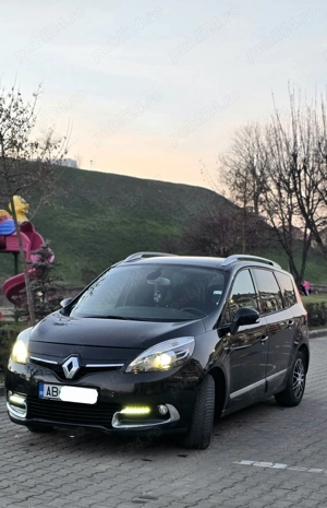 Renault Grand Scenic Energy - 2014 - 7 locuri  - imagine 2