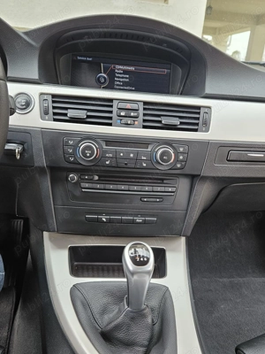 BMW Seria 3 320d EfficientDynamics Edition   2011 - imagine 7