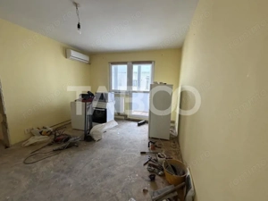 Apartament 2 camere semidecomandat balcon aer conditinat 13 Decembrie  - imagine 3