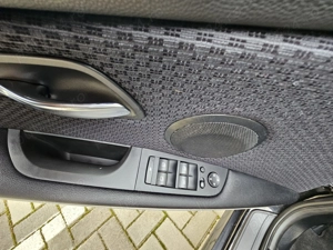 BMW Seria 3 320d EfficientDynamics Edition   2011 - imagine 9