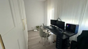 Apartament 3 camere. Bucatarie inchisa. Etaj 1. Decomandat. Bloc nou.Asfalt. 2 locuri parcare. - imagine 10