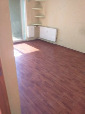 persoana fizică vind apartament modificat 2 din 3 camere.115000 euro zona Doamna Ghica setor 2. - imagine 2