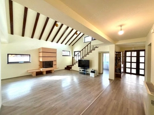 1100 e/ mp - Casa individuala  - 700 mp teren - la asfalt - Sacalaz