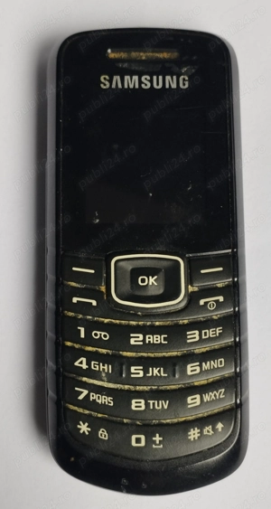 Vând un telefon Samsung 
