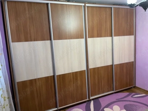 Vand dulap modern cu usi glisante