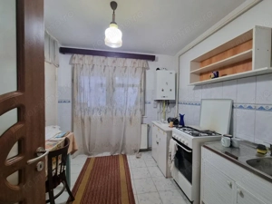 Apartament 3 camere decomandate/două băi/etaj 2/Restaurant Miorița 