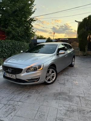 VOLVO V60 Plug-In-Hibrid AWD