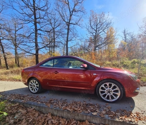 Ford Focus Cabriolet 2.0 Benzină   145 CP | Decapotabilă | 2.250   Negociabil - imagine 2