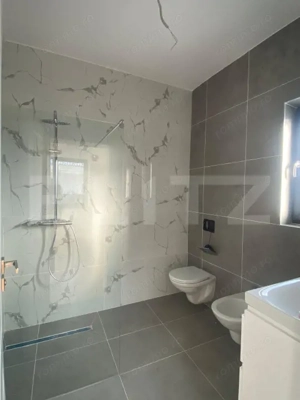 Casă spațioasă de vanzare, cu 4 camere, 120 mp, zona Unirea - imagine 8